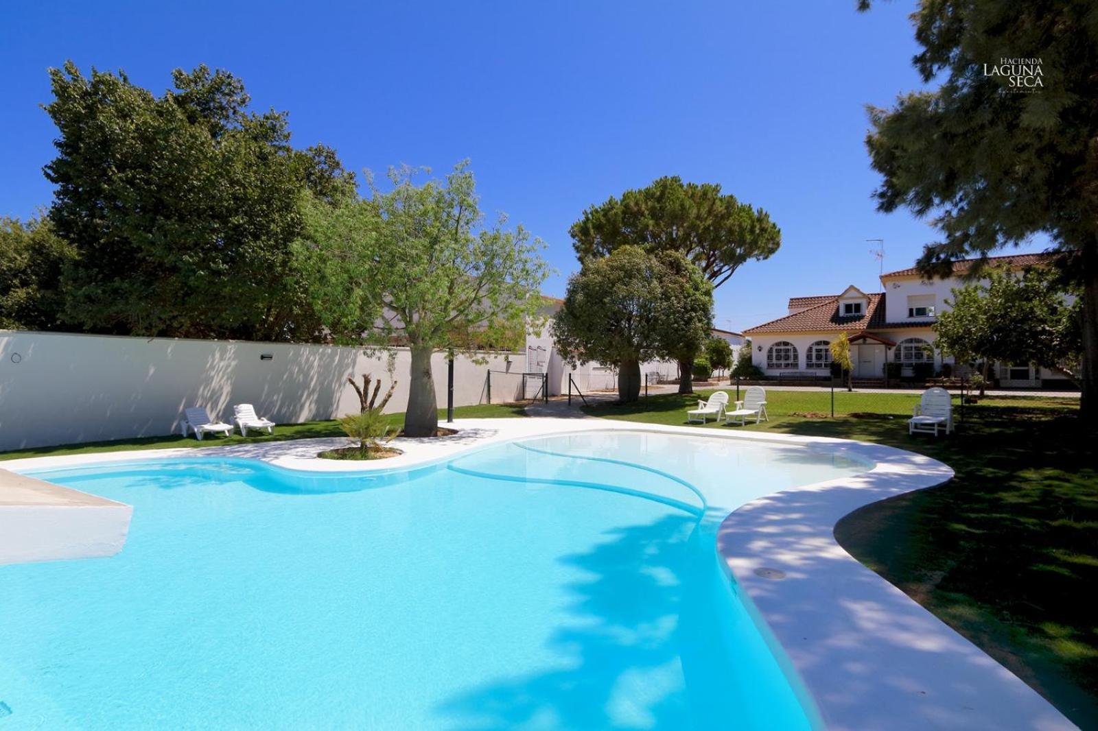 Hacienda Laguna Seca - Apart. Lavanda Chiclana de la Frontera Zewnętrze zdjęcie